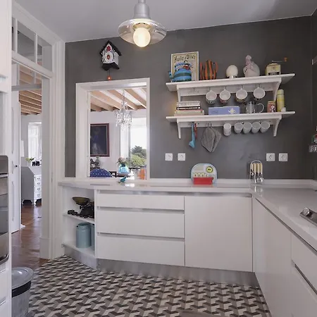 Vakantiehuis Feels Like Estoril Spacious House *