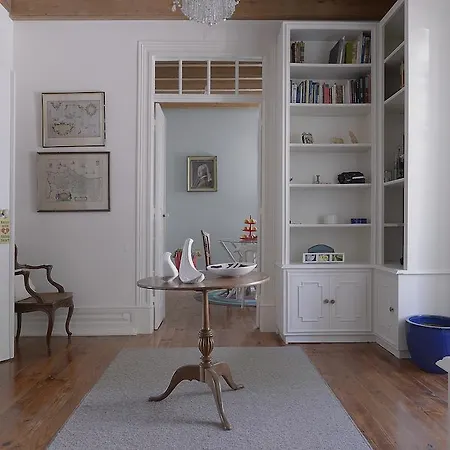 Vakantiehuis Feels Like Estoril Spacious House *